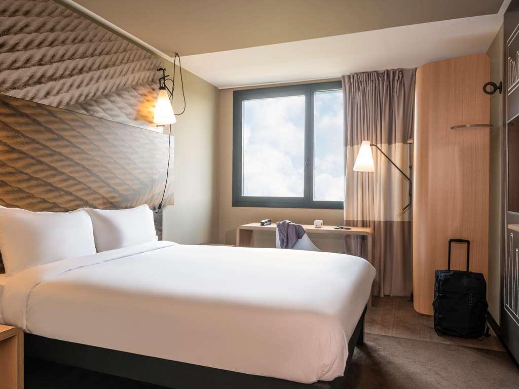 Ibis Gonesse Le Bourget Hotell Rom bilde
